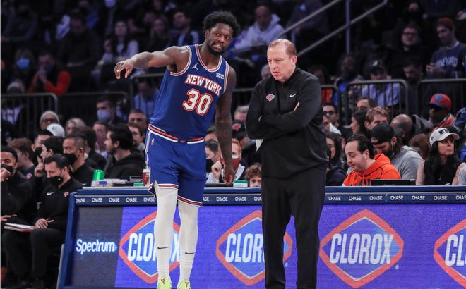 与年轻后卫 与年轻后卫